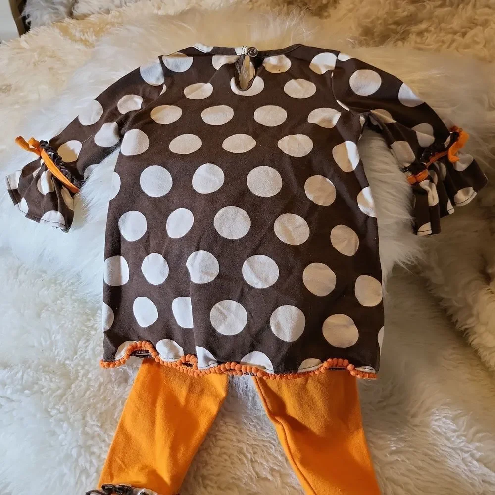 A child's leggings and fall shirt byrare editions 18 months, in excellent condit